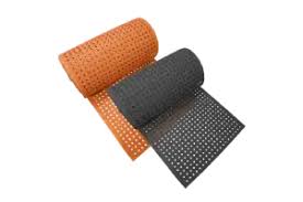 03182REF - CARPETS: Anti-slip carpets, Paw-Grip" Grease-Resistant Rubber Runner color red, 3/8" x 34